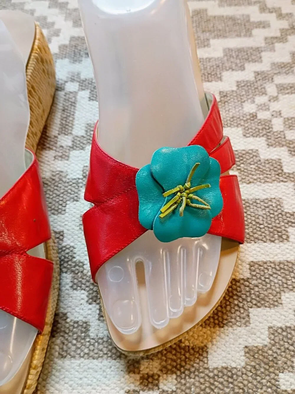Bisou Bisou  Floral Wedge Sandals Size 10